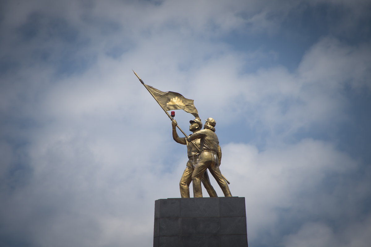 File:December 2 Memorial Monument Kratie.jpg