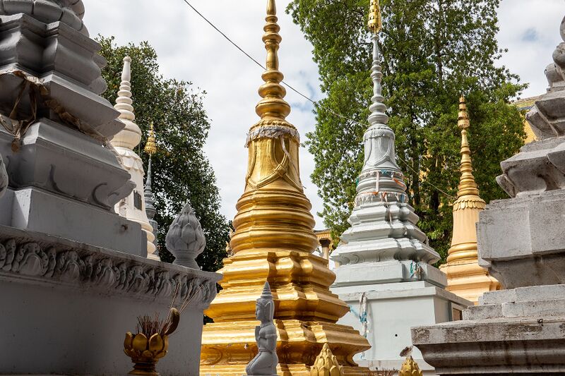 File:Wat Botum stupas 2019.jpg